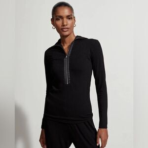 Varley Luella Fitted Half-Zip Pullover Size Small / Black Ribbed